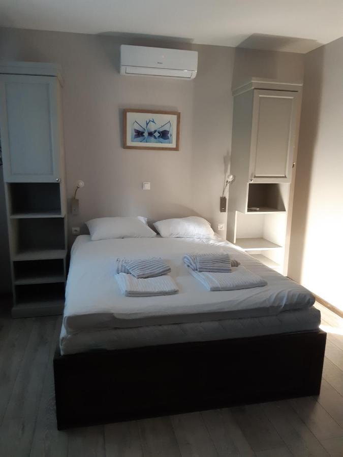 Apartment Lizzi. Traù Esterno foto